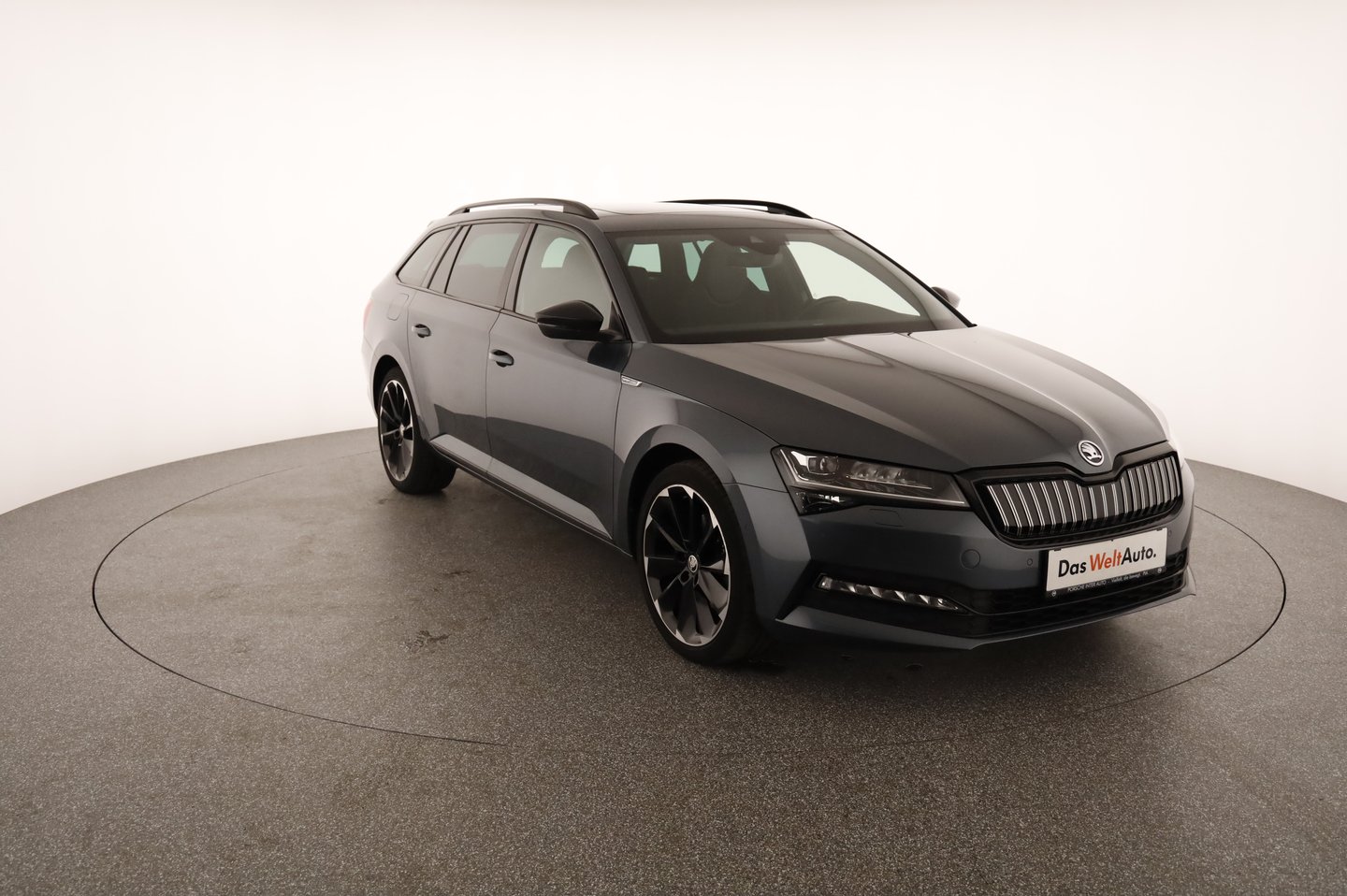 Škoda SUPERB Combi iV SPORTLINE DSG | Bild 9 von 29