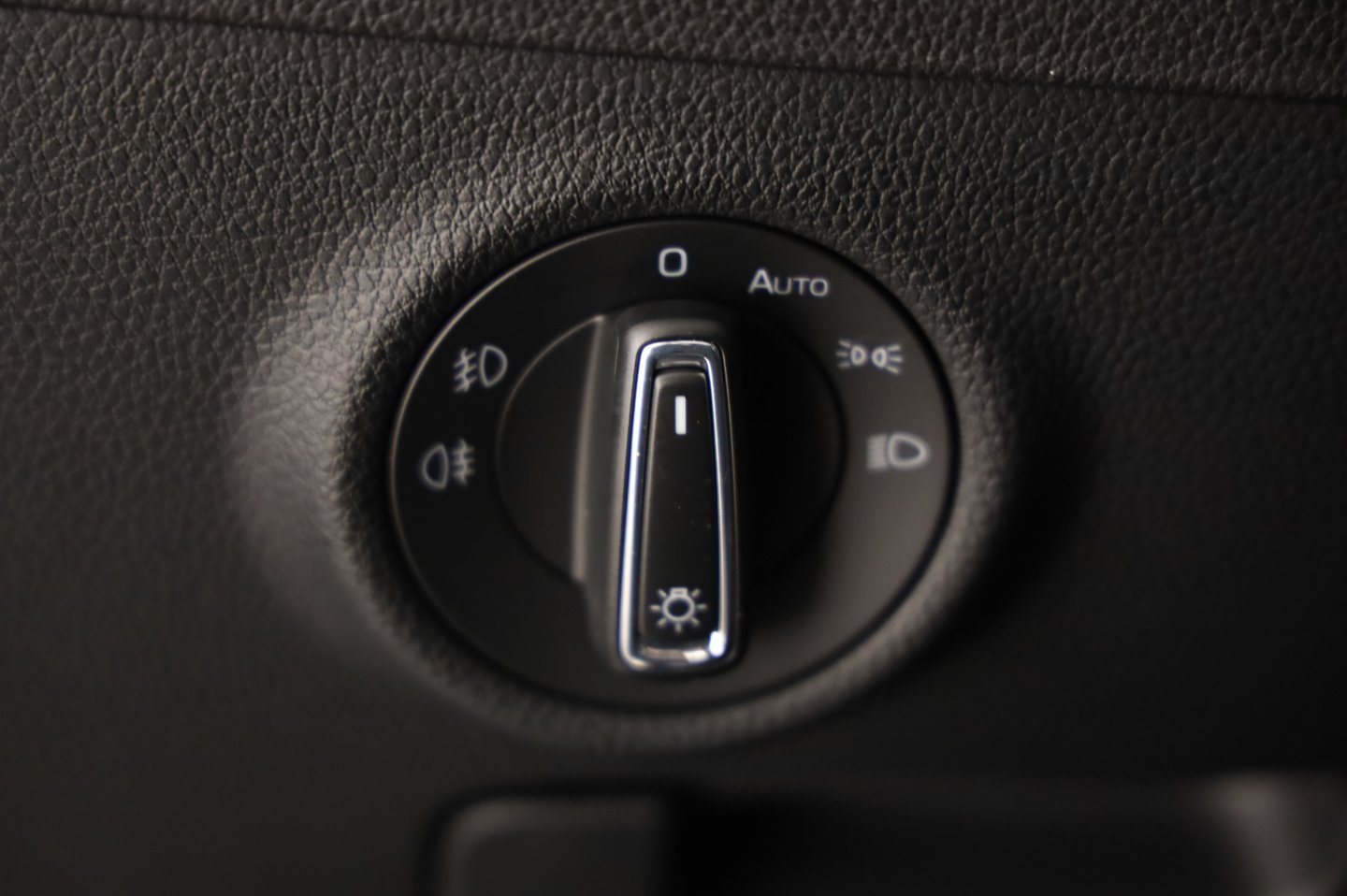 Škoda SUPERB Combi iV SPORTLINE DSG | Bild 13 von 29