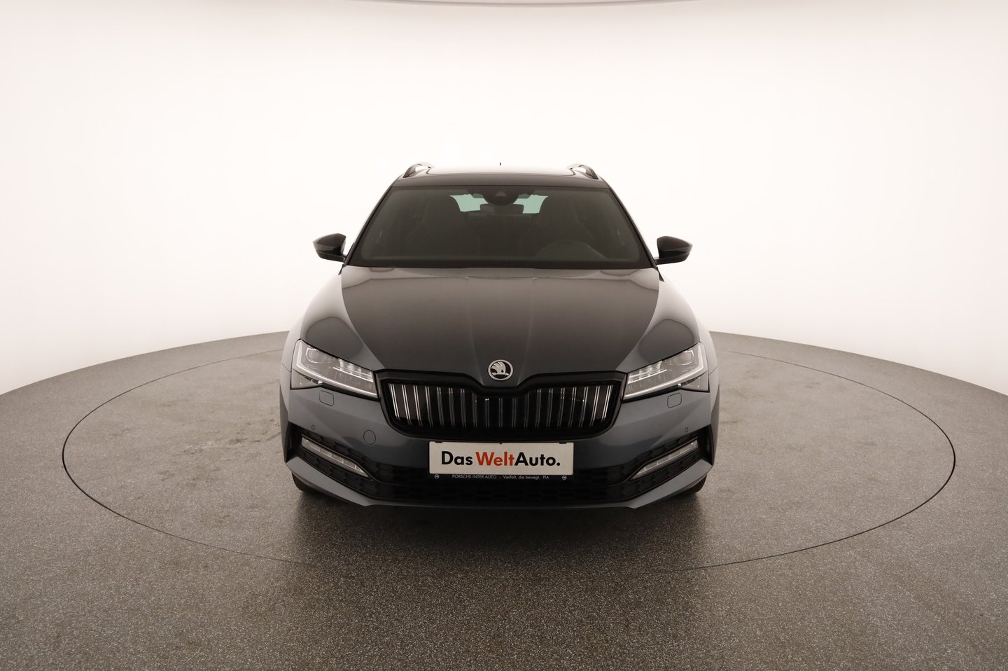 Škoda SUPERB Combi iV SPORTLINE DSG | Bild 10 von 29
