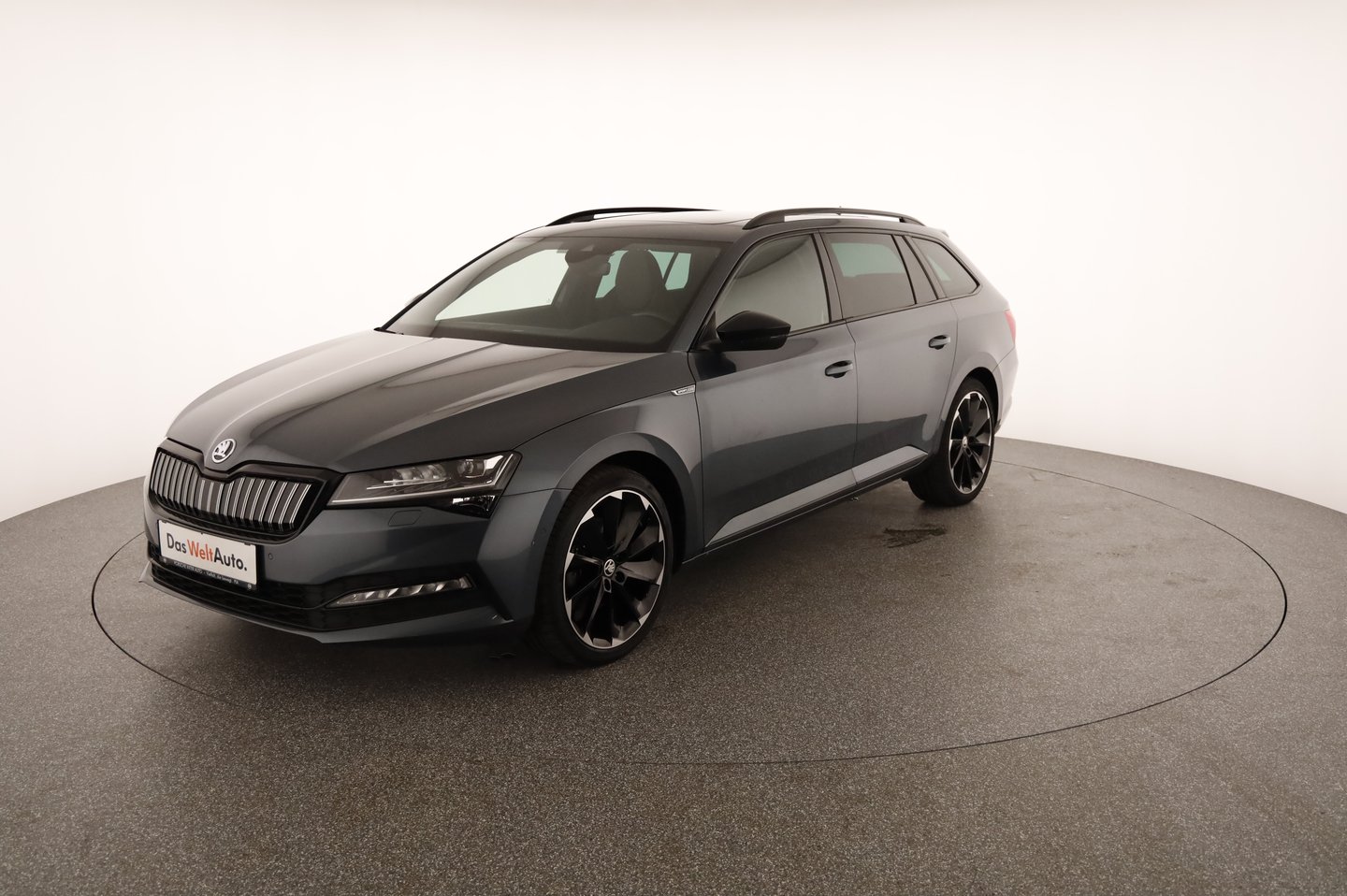 Škoda SUPERB Combi iV SPORTLINE DSG | Bild 2 von 29