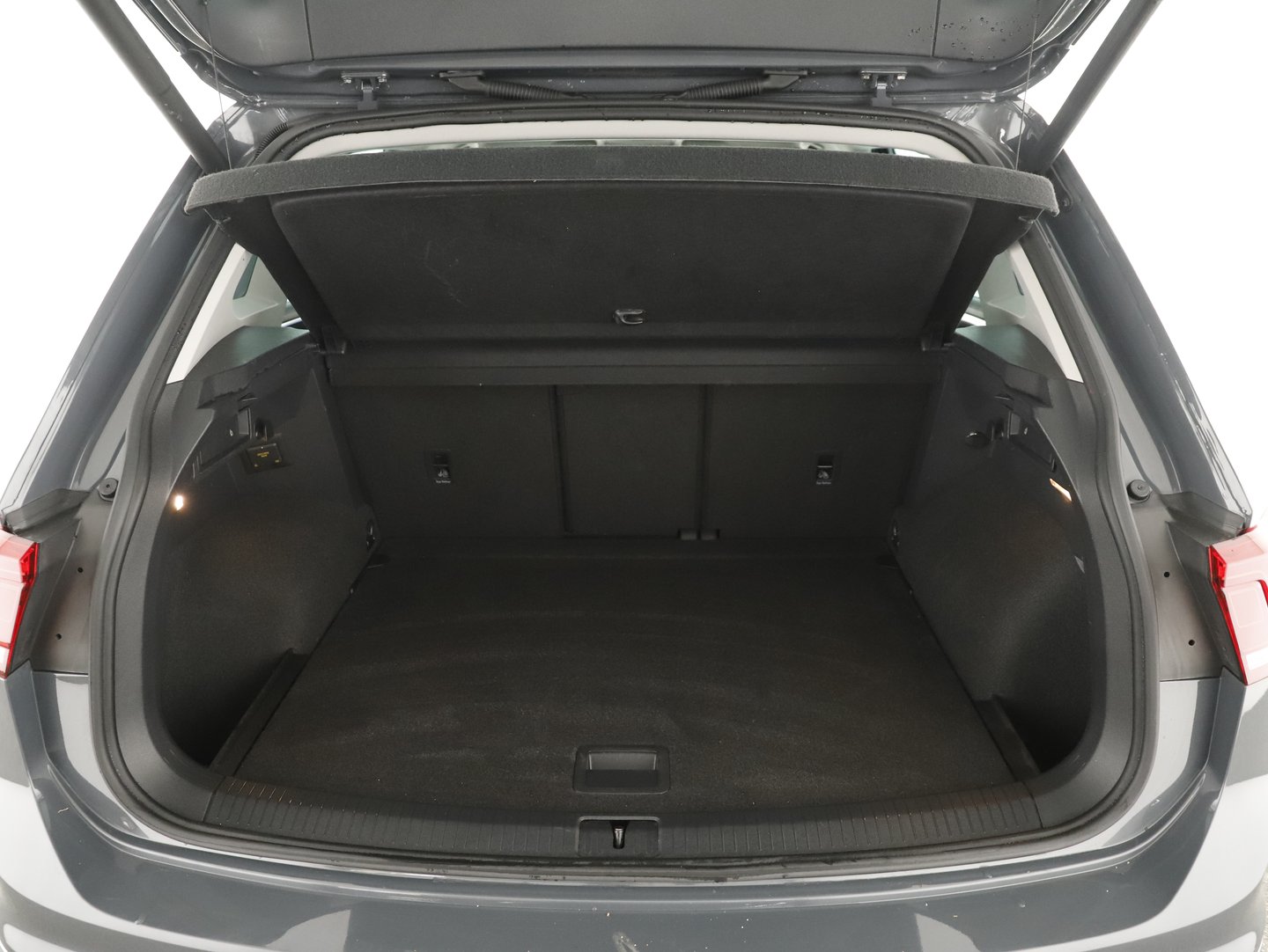 VW Tiguan Elegance TDI SCR 4MOTION DSG | Bild 19 von 21