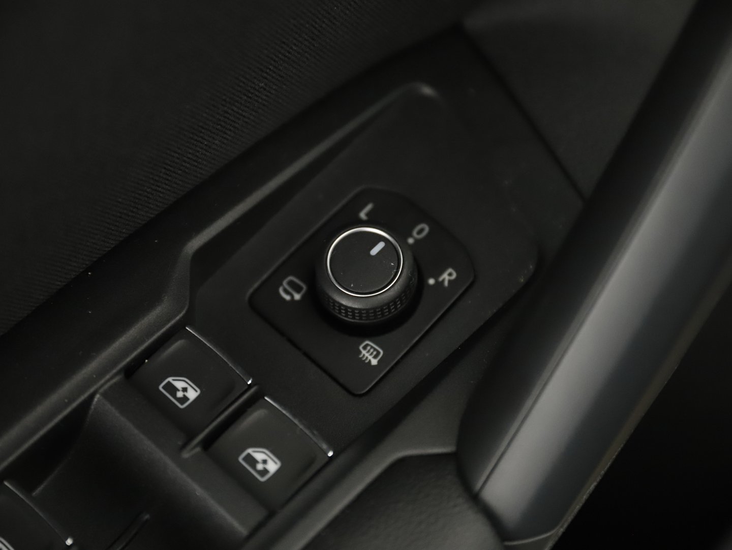 VW Tiguan Elegance TDI SCR 4MOTION DSG | Bild 5 von 21