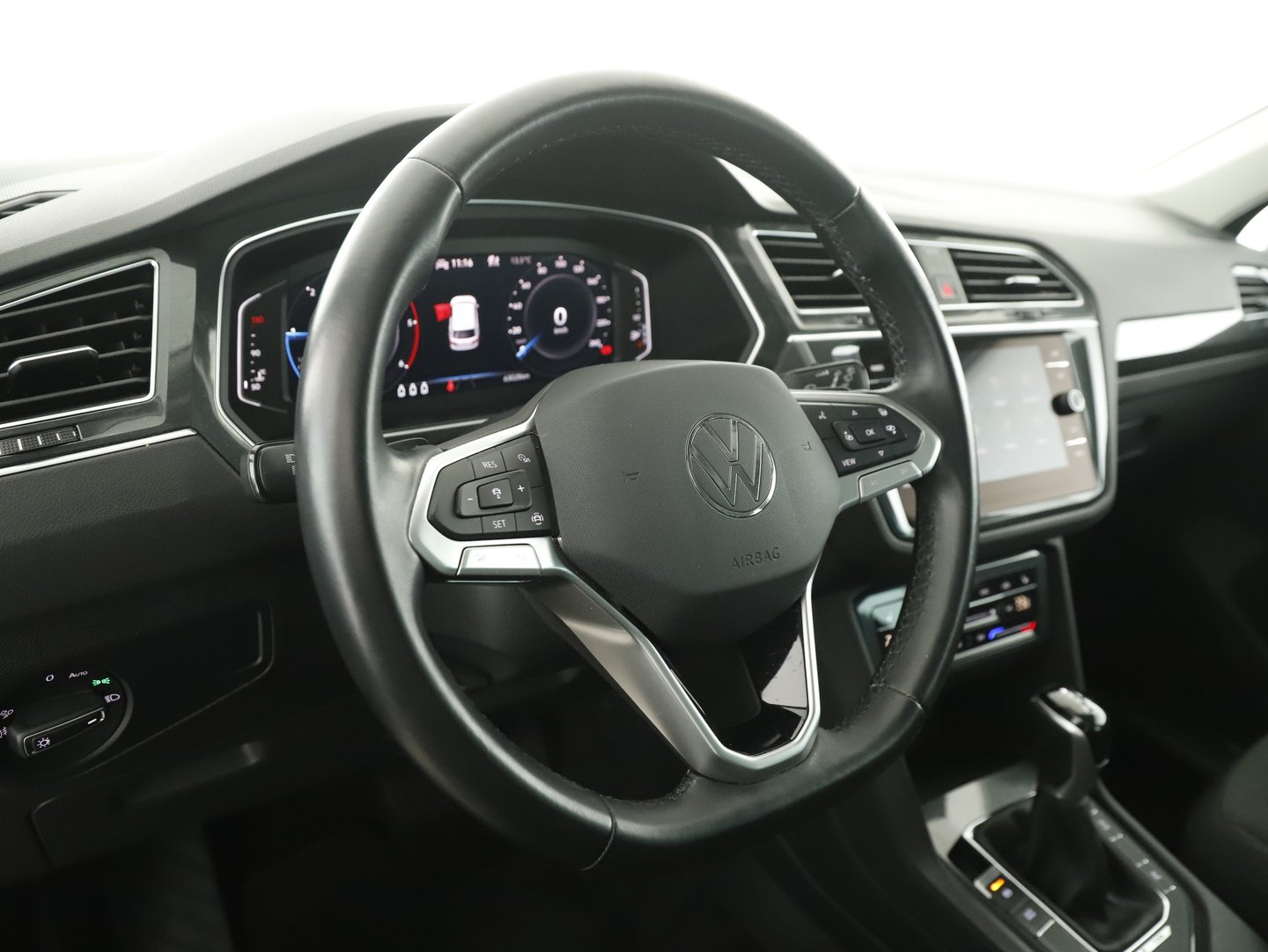 VW Tiguan Elegance TDI SCR 4MOTION DSG | Bild 7 von 21