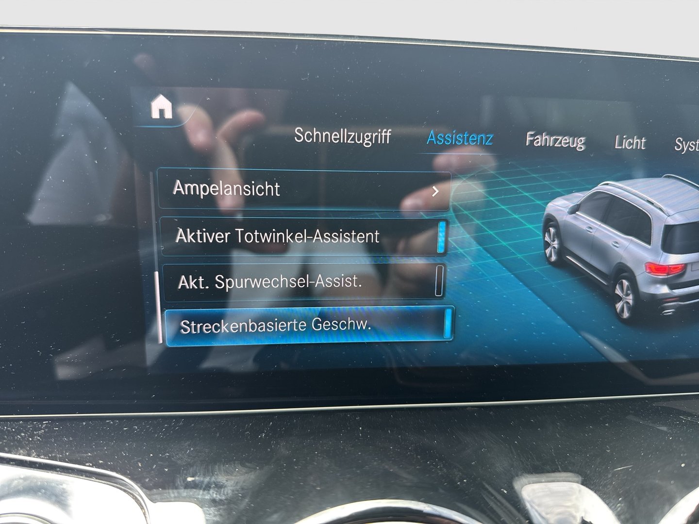 Mercedes GLB 180 d Aut. | Bild 14 von 25