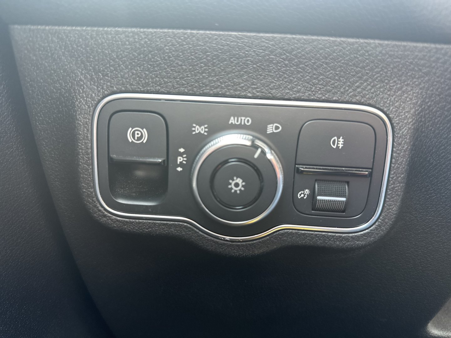 Mercedes GLB 180 d Aut. | Bild 8 von 25