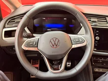 VW Touran Life TSI DSG in 0Q Pure White
