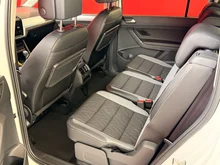 VW Touran Life TSI DSG in 0Q Pure White