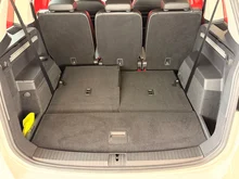 VW Touran Life TSI DSG in 0Q Pure White