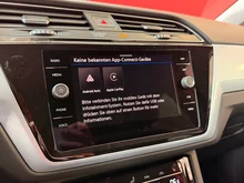 VW Touran Life TSI DSG in 0Q Pure White