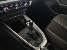 Audi A1 Sportback 25 TFSI intense in Cortinaweiss
