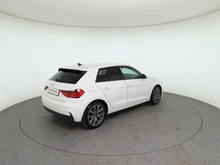 Audi A1 Sportback 25 TFSI intense in Cortinaweiss