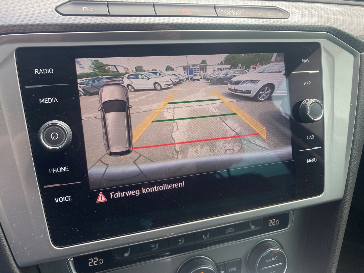 VW Passat Alltrack BMT 2,0 TDI SCR 4Motion DSG | Bild 12 von 16