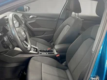 Audi A3 Sportback 30 TDI intense in atollblau metallic