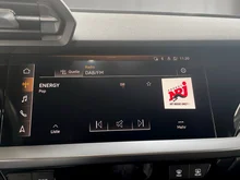 Audi A3 Sportback 30 TDI intense in atollblau metallic