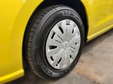 SEAT Ibiza Reference Edition 1.0 80PS in Hypnotic-Gelb
