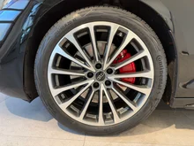Audi A6 Avant e-hybrid quattro 270 kW in Mythosschwarz Metallic