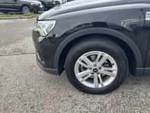 Audi Q3 35 TDI quattro intense in Mythosschwarz Metallic