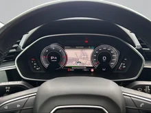 Audi Q3 35 TDI quattro intense in Mythosschwarz Metallic