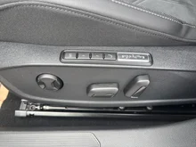 VW Golf Rabbit mHEV DSG in Delfingrau Metallic