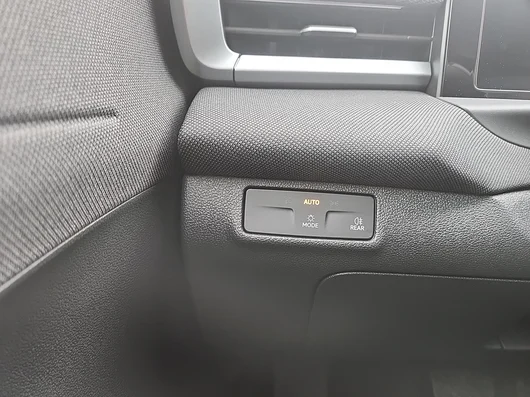 Bild eines T-Roc Life eTSI DSG