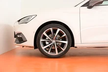 Thumbnail-Foto von Fahrzeug