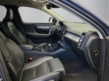 Volvo XC40 T3 Inscription in Blau