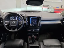 Volvo XC40 T3 Inscription in Blau
