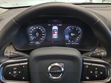 Volvo XC40 T3 Inscription in Blau