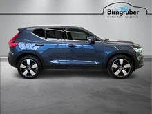 Volvo XC40 T3 Inscription in Blau