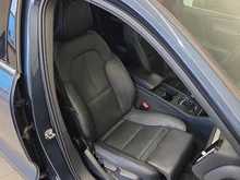Volvo XC40 T3 Inscription in Blau