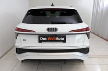 Audi Q3 e-hybrid 200 kW in Gletscherweiß Metallic