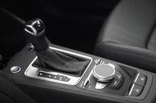Audi Q2 30 TDI advanced in MYTHOSSCHWARZ METALLIC