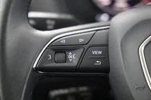 Audi Q2 30 TDI advanced in MYTHOSSCHWARZ METALLIC