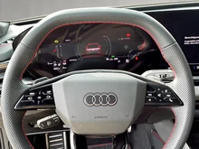 Audi A5 Avant TFSI e-hybrid quattro 270 kW in MYTHOSSCHWARZ METALLIC