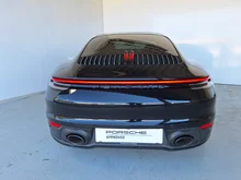 Porsche 911 Carrera 4S Coupé I (992) in tiefschwarzmetallic