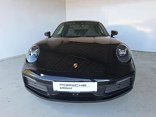 Porsche 911 Carrera 4S Coupé I (992) in tiefschwarzmetallic