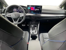VW Golf R-Line TSI 4MOTION DSG in Grenadillschwarz Metallic