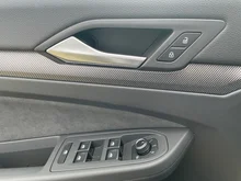 VW Golf R-Line TSI 4MOTION DSG in Grenadillschwarz Metallic