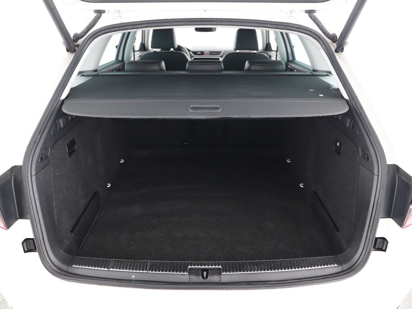 Škoda SUPERB Combi Style TDI | Bild 20 von 27