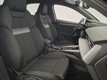 Audi A3 Limousine 30 TFSI in Navarrablau Metallic