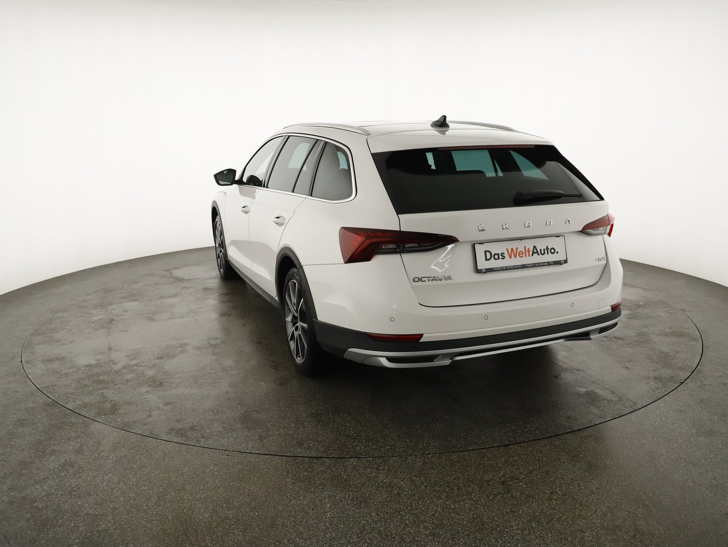 Škoda OCTAVIA Combi 4x4 SCOUT TDI DSG | Bild 29 von 32