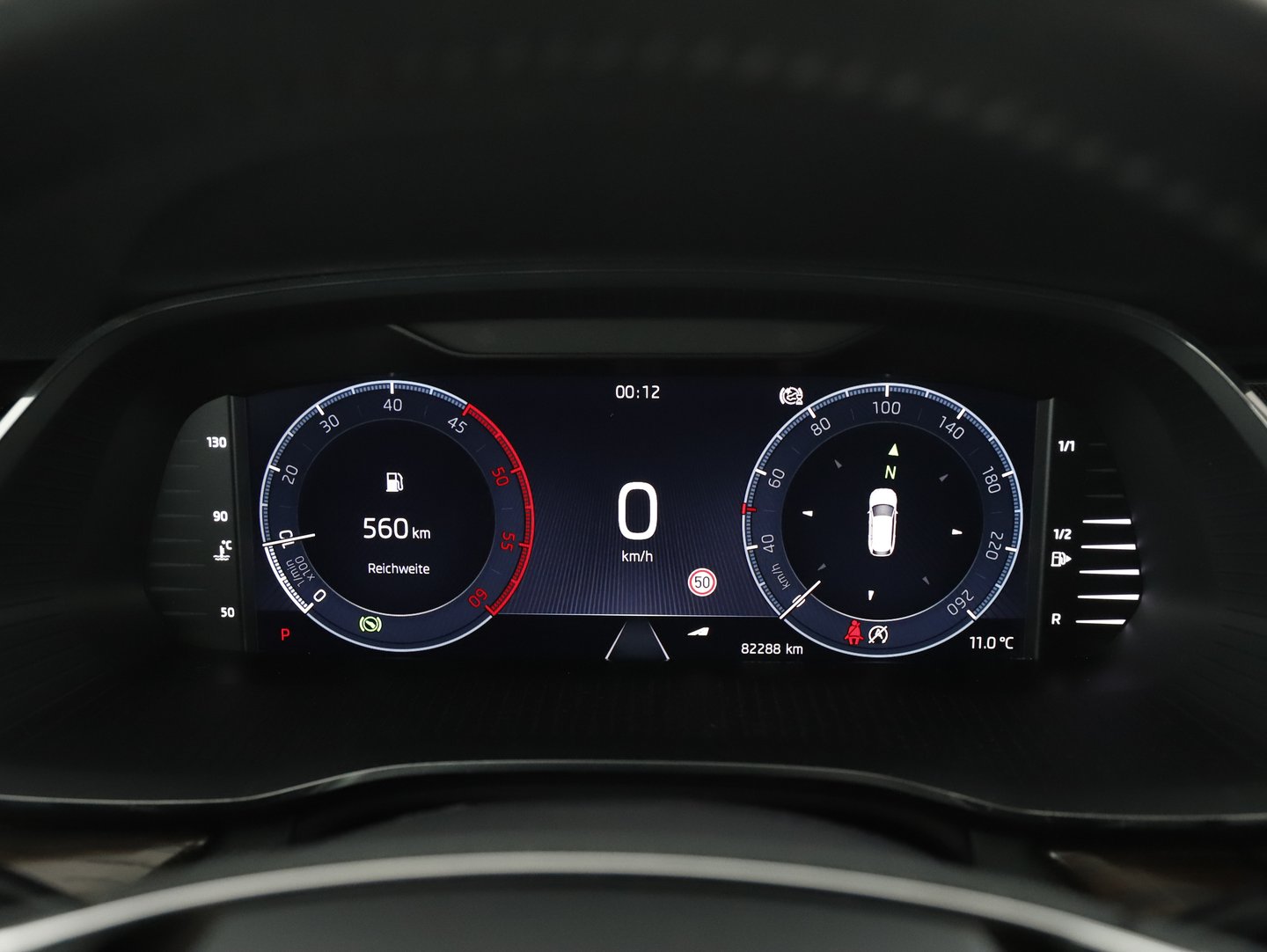 Škoda OCTAVIA Combi 4x4 SCOUT TDI DSG | Bild 14 von 32