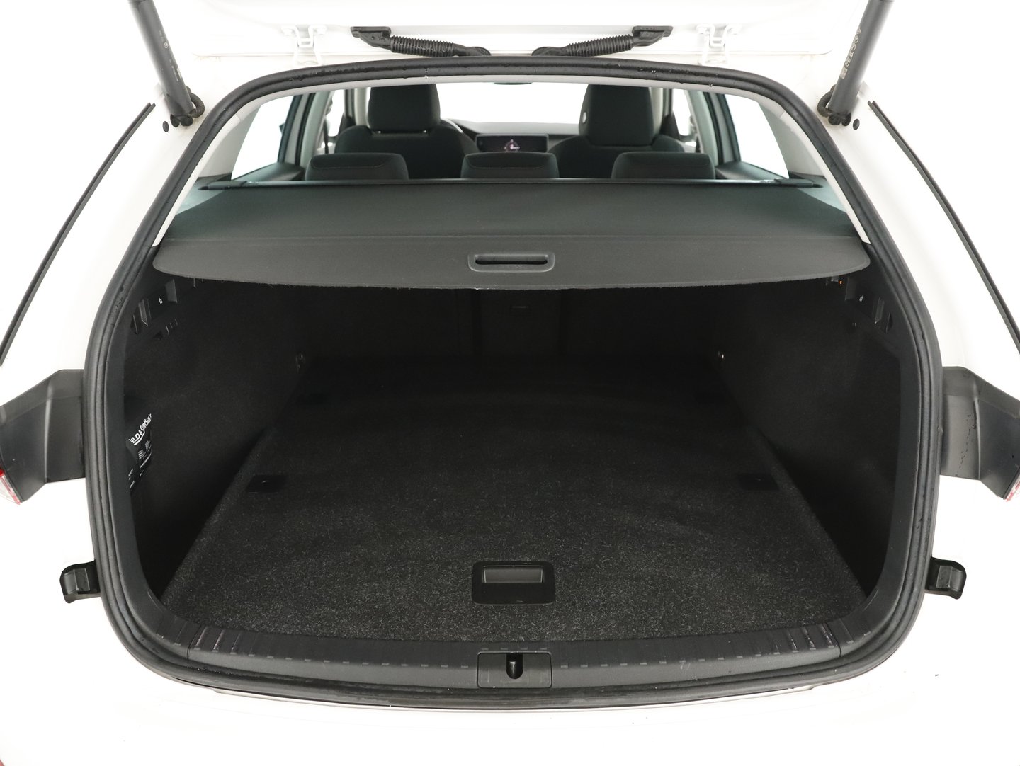 Škoda OCTAVIA Combi 4x4 SCOUT TDI DSG | Bild 25 von 32