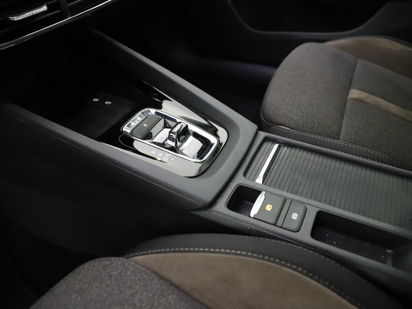 Škoda OCTAVIA Combi 4x4 SCOUT TDI DSG | Bild 13 von 32