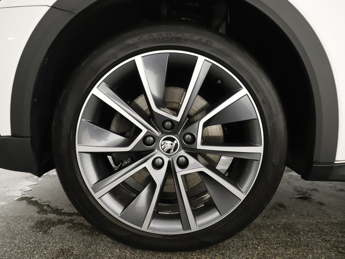 Škoda OCTAVIA Combi 4x4 SCOUT TDI DSG | Bild 32 von 32