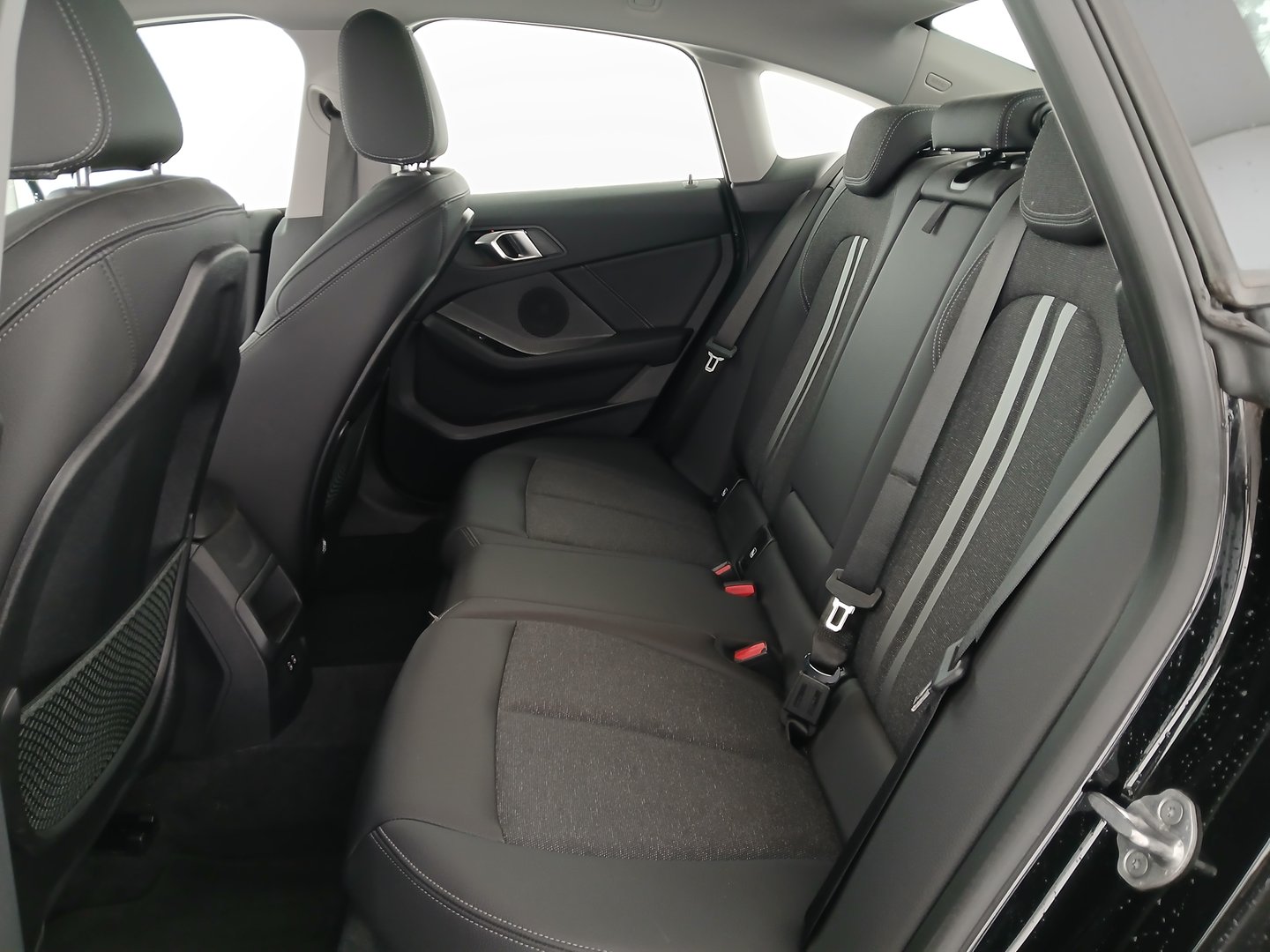 BMW 216d Gran Coupe Aut. | Bild 29 von 32