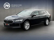 Škoda Superb Combi Selection TSI mHEV DSG in Ebony-Schwarz Metallic