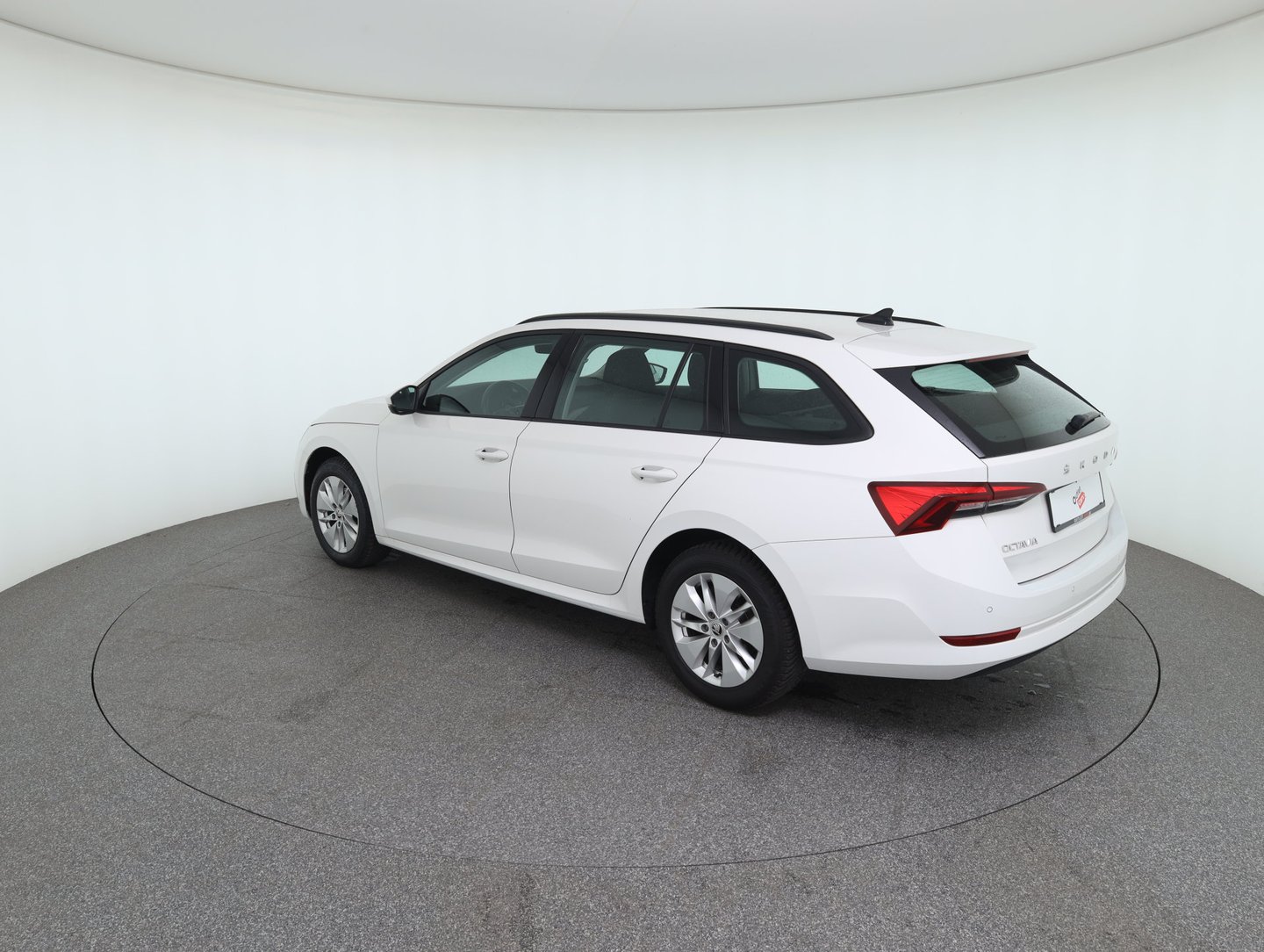 Škoda OCTAVIA Combi Ambition TDI DSG | Bild 7 von 28