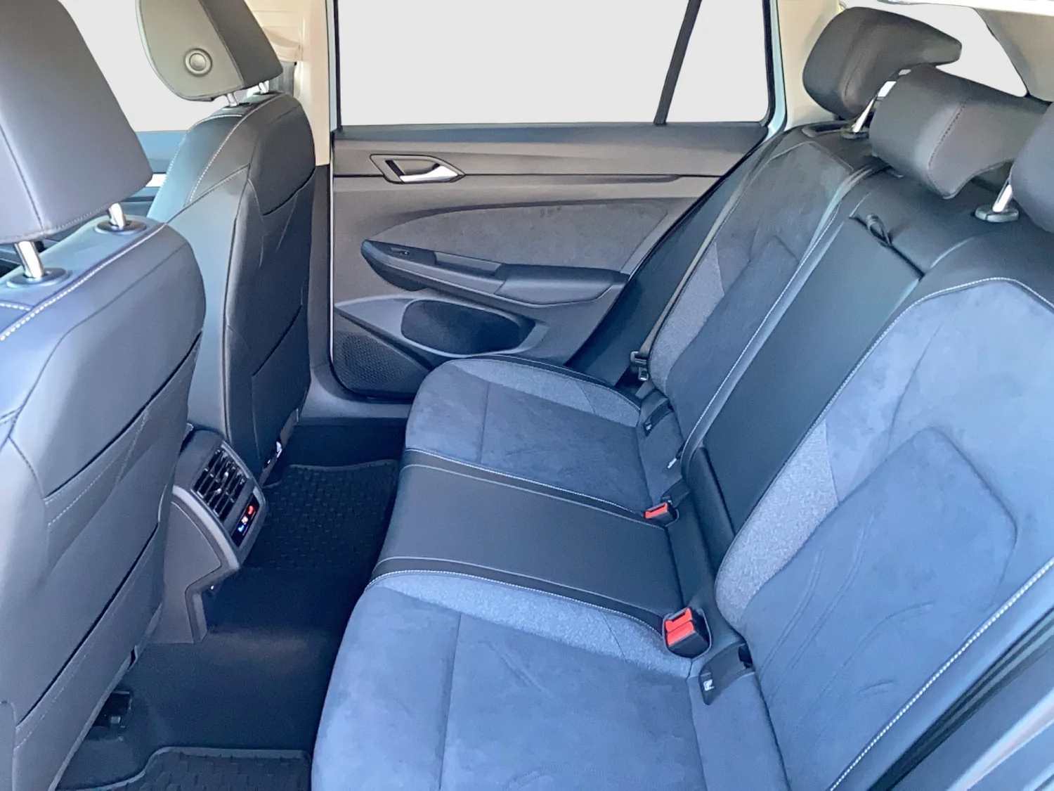 Bild eines Golf Variant Business TDI