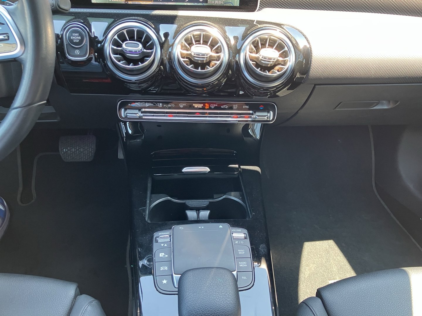 Mercedes A 180 d Aut. | Bild 9 von 17